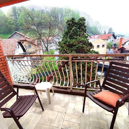 Rooms & Apartment Gh Pasha Tuzla Quarto foto