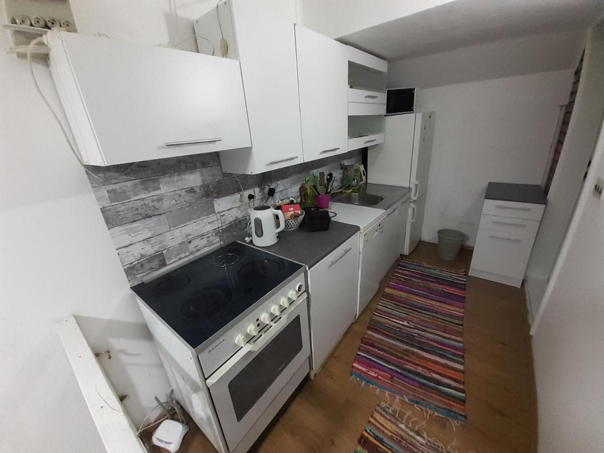 Rooms & Apartment Gh Pasha Tuzla Exterior foto