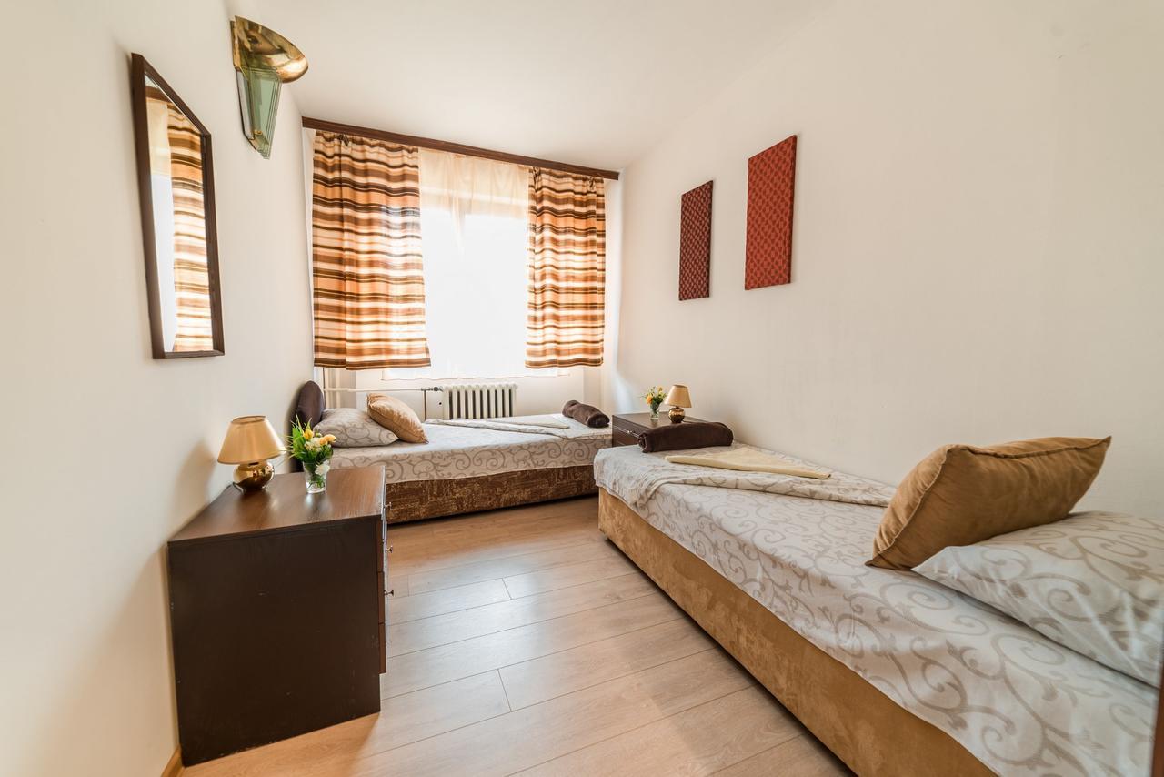 Rooms & Apartment Gh Pasha Tuzla Exterior foto