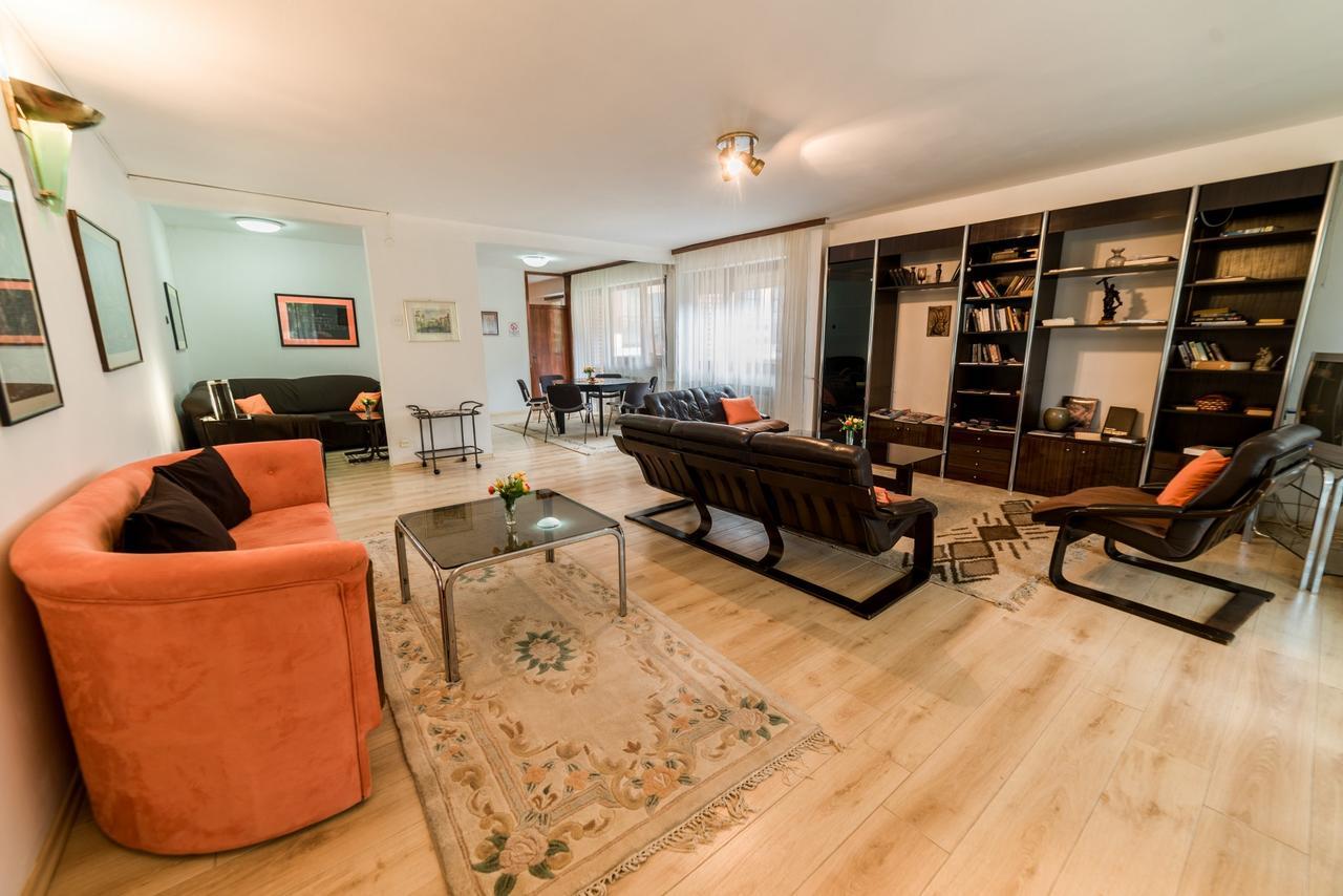 Rooms & Apartment Gh Pasha Tuzla Exterior foto