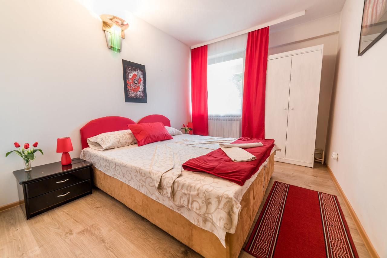Rooms & Apartment Gh Pasha Tuzla Exterior foto
